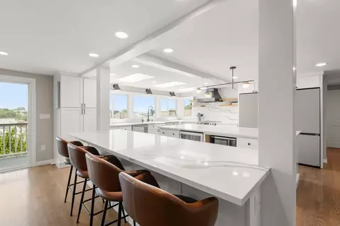 21 Glenley Ter, Brighton, MA 02135