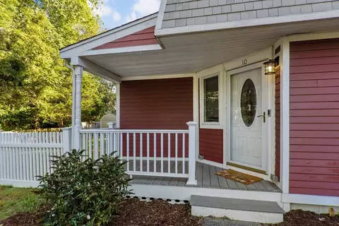 10 Briar Patch Ln, Mashpee, MA 02649 photo 2
