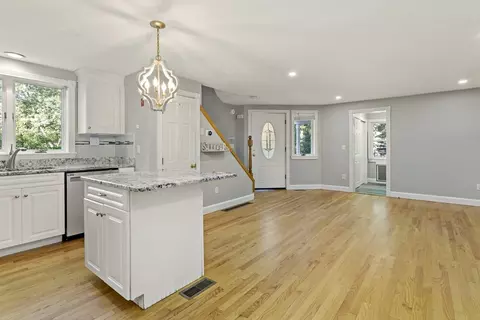 10 Briar Patch Ln, Mashpee, MA 02649 photo 8