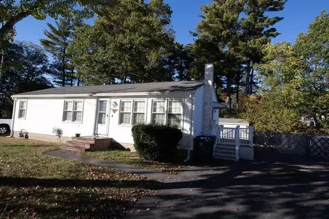 32 Morrison Ct, Methuen, MA 01844