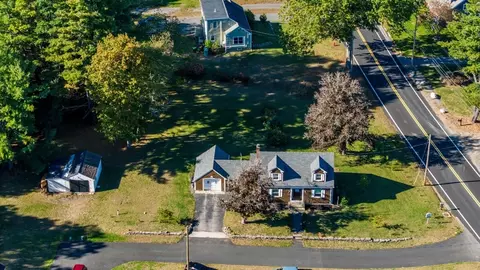 166 Alfred Lord Blvd, Taunton, MA 02780