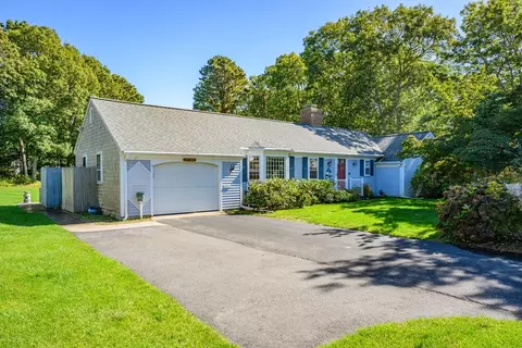 30 Pebble Bch, Yarmouth, MA 02664