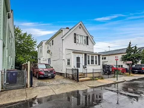 44 Kelvin St, Everett, MA 02149 photo 2