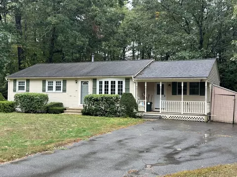 64 Maplewood Dr, Townsend, MA 01469 photo 2