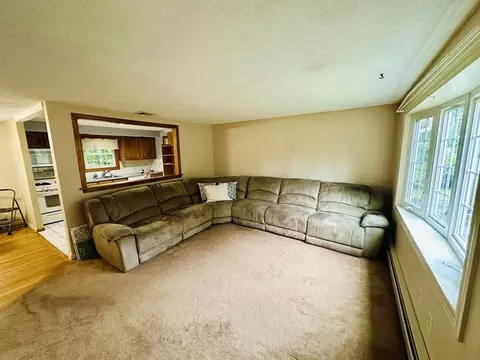 64 Maplewood Dr, Townsend, MA 01469 photo 8