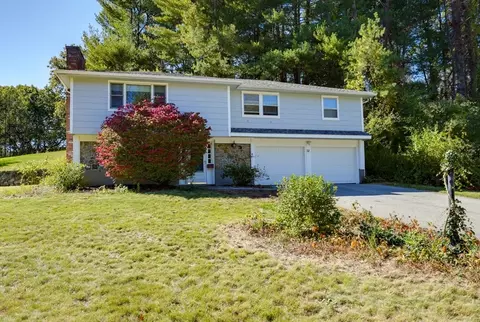 32 Angelica Dr, Framingham, MA 01701