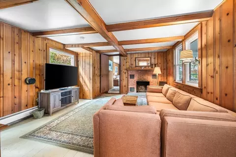 Living - 95 Crockett Rd, Upton, MA 01568 photo 1 of 3