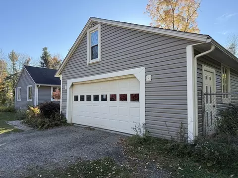 29 Union St, Plainfield, MA 01070 photo 3