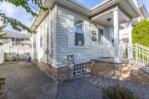 177 Buchanan St, New Bedford, MA 02746