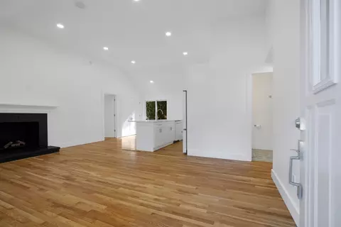 Living - 42 Sandy Valley Rd, Barnstable, MA 02648 photo 1 of 2