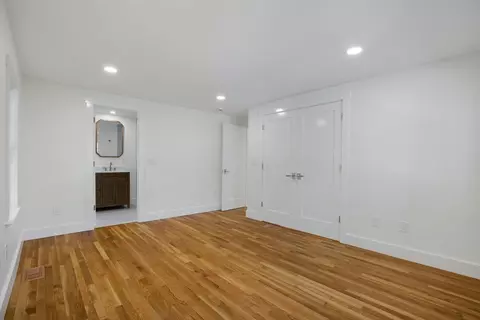 Bedroom - 42 Sandy Valley Rd, Barnstable, MA 02648 photo 6 of 10