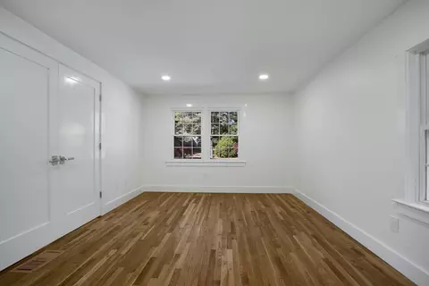 Bedroom - 42 Sandy Valley Rd, Barnstable, MA 02648 photo 8 of 10