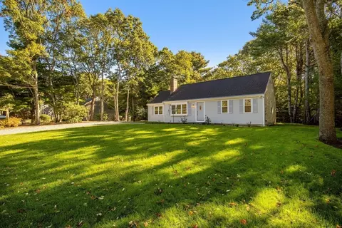 Exterior - 42 Sandy Valley Rd, Barnstable, MA 02648 photo 4 of 10