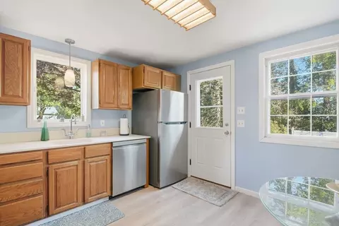 28 Collingwood Rd, Springfield, MA 01119 photo 10