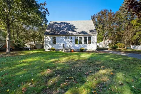 28 Collingwood Rd, Springfield, MA 01119 photo 2
