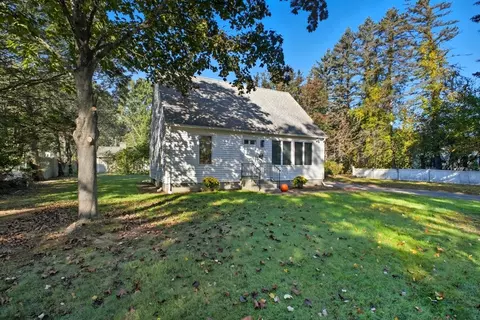 28 Collingwood Rd, Springfield, MA 01119 photo 3