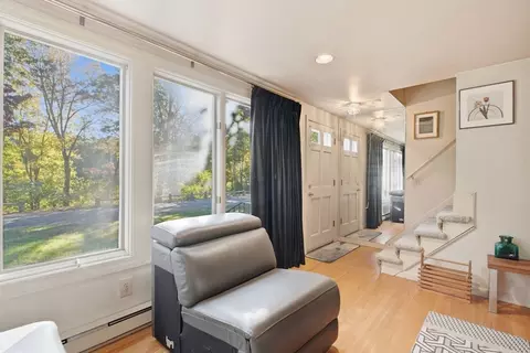 28 Collingwood Rd, Springfield, MA 01119 photo 8