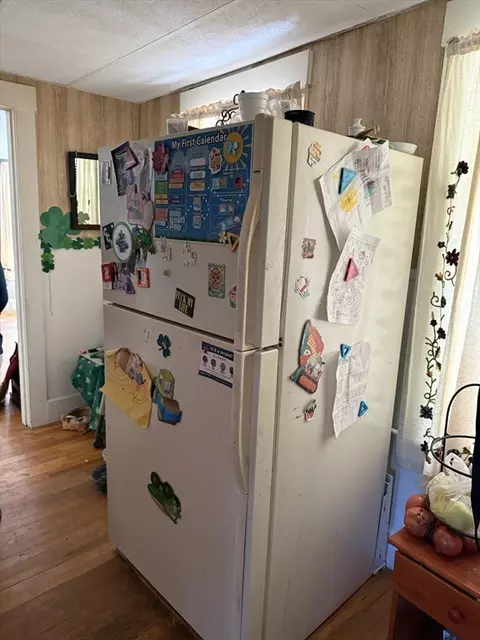 98 Washington St, Leominster, MA 01453
