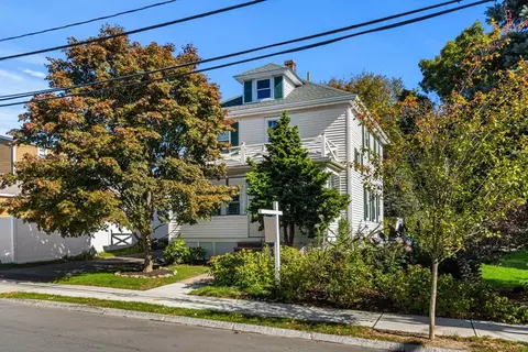 8 Endicott St, Norwood, MA 02062