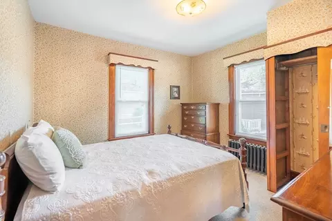 Bedroom - 22 Sherbrook Ave, Worcester, MA 01604 photo 1 of 5