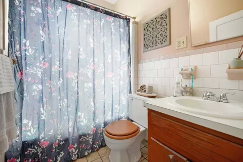 37 Eaton St, Fall River, MA 02723 photo 11