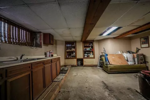 37 Eaton St, Fall River, MA 02723 photo 31