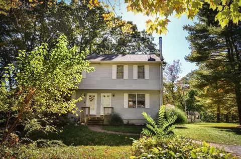 52 Stockton St # A, Boylston, MA 01505