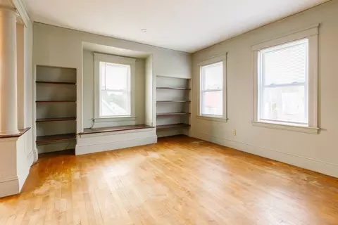 Living - 10 Tower St, Worcester, MA 01606 photo 2 of 6