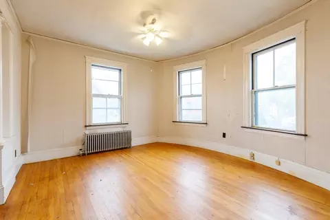 Living - 10 Tower St, Worcester, MA 01606 photo 5 of 6