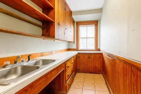 Kitchen - 10 Tower St, Worcester, MA 01606 photo 1 of 1