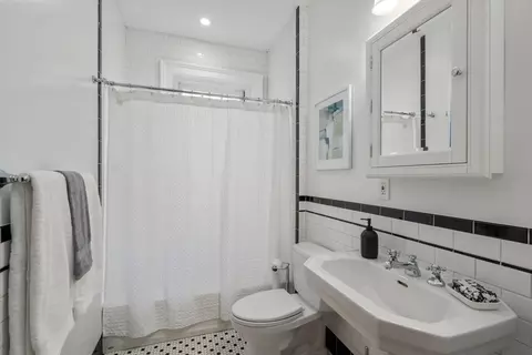 135 Beaconsfield Rd #1, Brookline, MA 02445 photo 10
