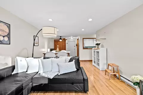 54 Fountain Ln # 9, Weymouth, MA 02190