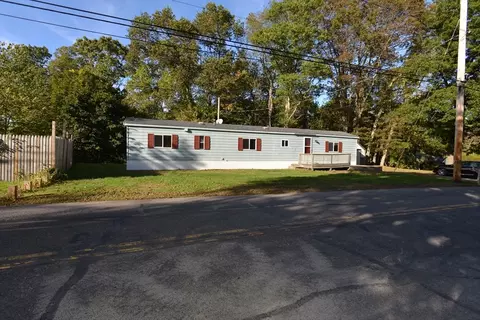 1181 Cohannet St, Taunton, MA 02780