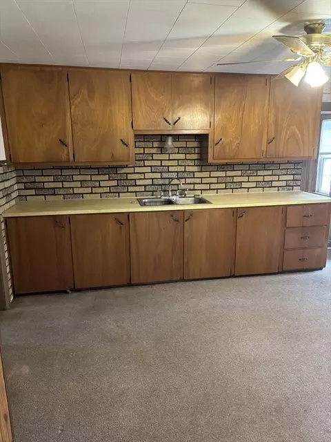 15 Brook St, Webster, MA 01570 photo 9