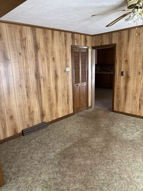 15 Brook St, Webster, MA 01570 photo 4
