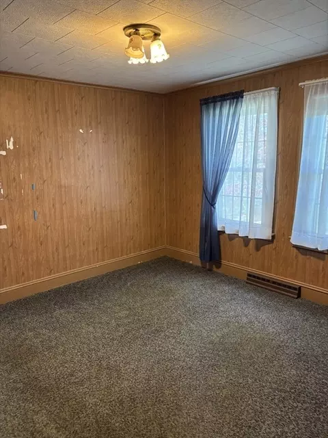 15 Brook St, Webster, MA 01570 photo 3