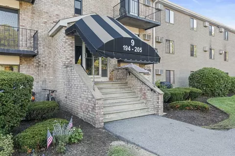 440 North Ave #201, Haverhill, MA 01830