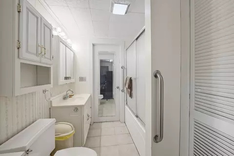 76 Montgomery, Chicopee, MA 01020 photo 9