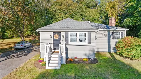 6 Vaughan St, Lakeville, MA 02347