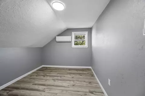 55 Mendon St, Worcester, MA 01604 photo 25