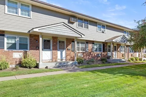 420 Main St #82, Agawam, MA 01001