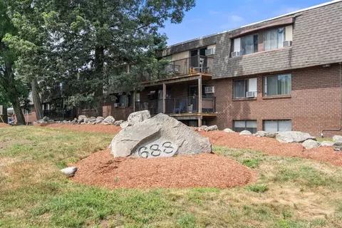 688 Boston Post Rd E #202, Marlborough, MA 01752