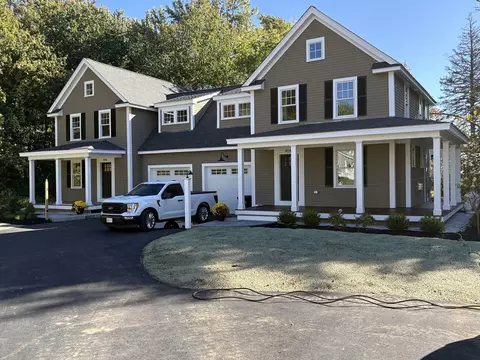 41 Gardner St # A, Salisbury, MA 01952