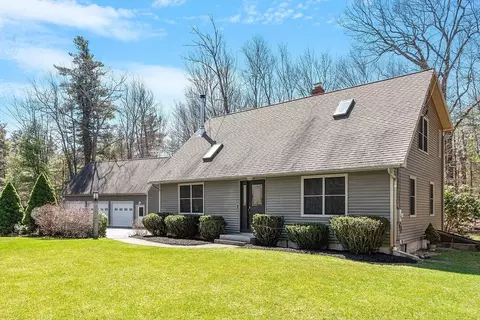 84 Murray Rd, Ashburnham, MA 01430 photo 3