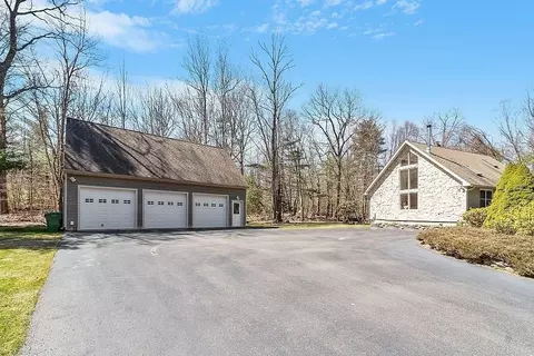 84 Murray Rd, Ashburnham, MA 01430 photo 4