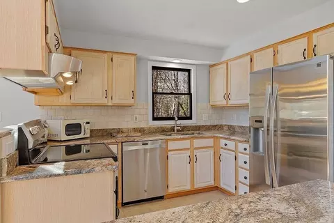 84 Murray Rd, Ashburnham, MA 01430 photo 10