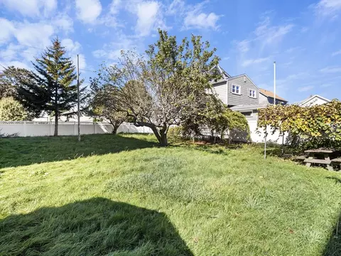 306 Mott St, Fall River, MA 02721 photo 40
