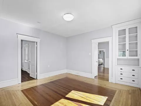306 Mott St, Fall River, MA 02721 photo 3