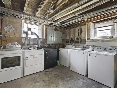 306 Mott St, Fall River, MA 02721 photo 35