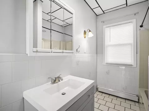 306 Mott St, Fall River, MA 02721 photo 6